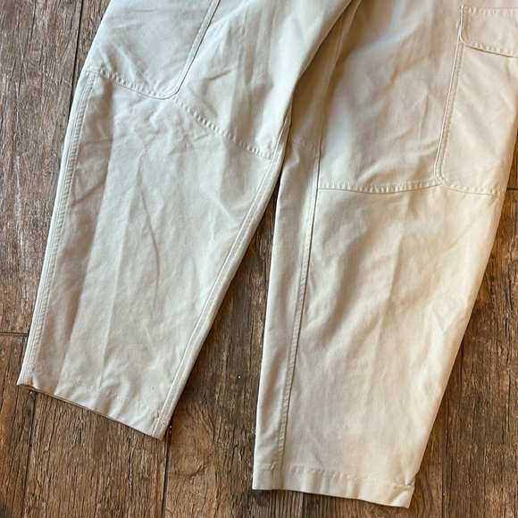 Lululemon Size 27 Light Utilitech Cargo Pocket High-Rise Pant Natural Ivory - Picture 3 of 7